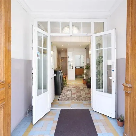 Luxelthe 2* Paris