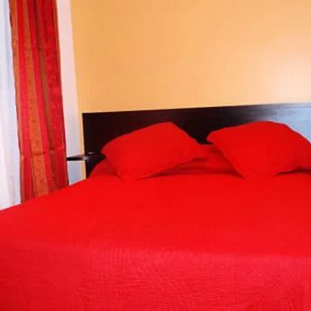 Hotel Luxelthe Paris