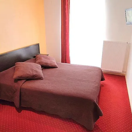 Luxelthe 2* Paris