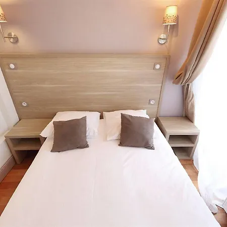 Luxelthe Paris